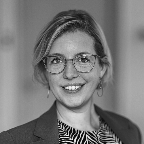 Frequin, Dr. Sanne